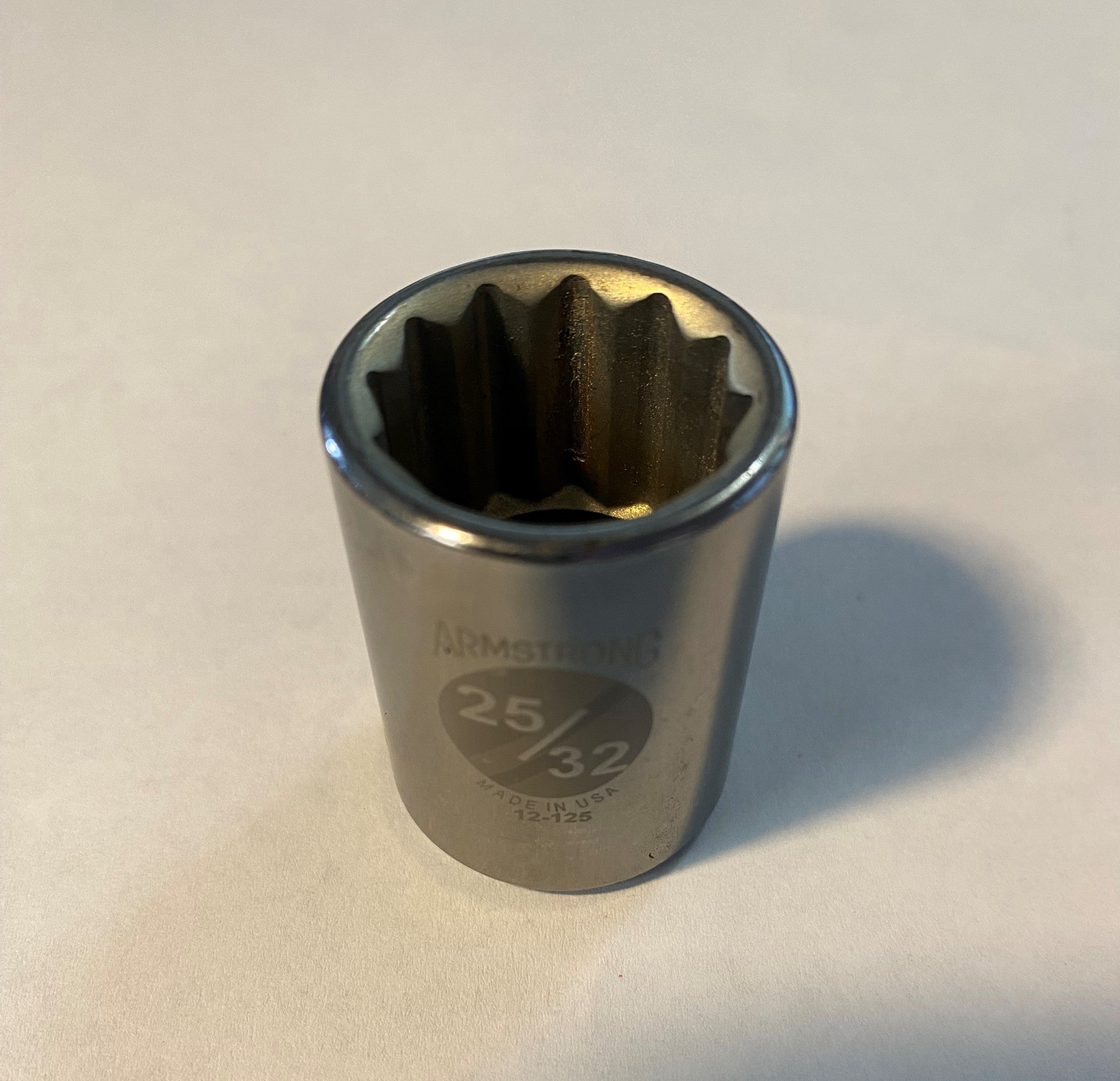 Armstrong 12-125 1/2″ Drive, 25/32″ Opening, 12-Point, Socket, USA Fashion